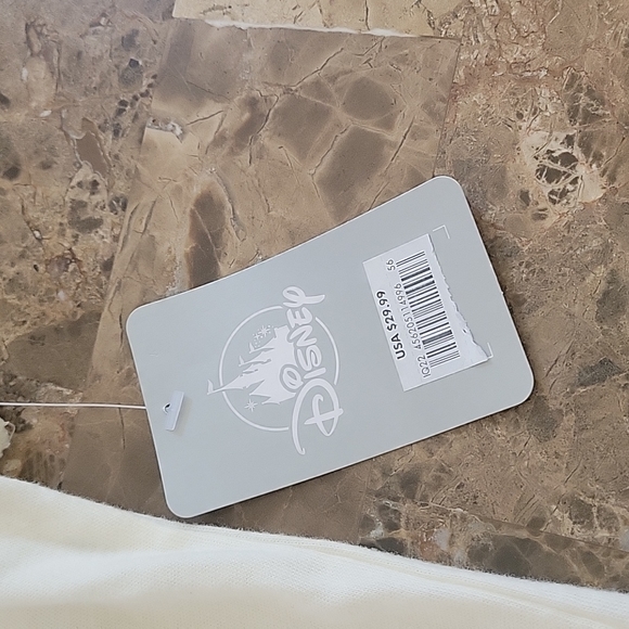 New Disney Mickey and Friends Tee Shirt 😊 size Medium left - Picture 5 of 9